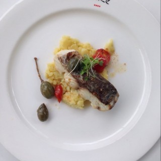 Chat grilled barramundi, crushed potato, cherry tomato, caper berries - dari Salt grill & Sky bar (Orchard) di Orchard |Singapura