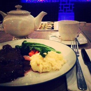 Medium-Well Tenderloin Steak with Earl Grey Tea - West Surabaya's Center Stage Resto & Lounge (West Surabaya)|Surabaya
