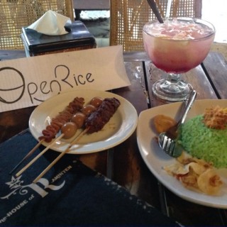 Nasi Ijo, Es Buah Raminten, Sate Usus, Sate Telur, Sate Sapi - dari House Of Raminten (Yogyakarta Tengah) di Yogyakarta Tengah |Yogyakarta