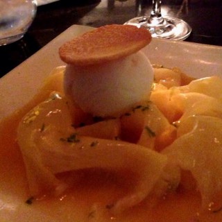 Pineapple carpaccio, passion fruit, coconut sorbet - 位於中環的Bread Street Kitchen & Bar (中環) | 香港