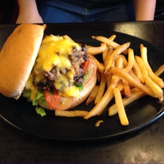 Philly Cheesesteak Burger - Libis's Zark's Burgers (Libis)|Metro Manila