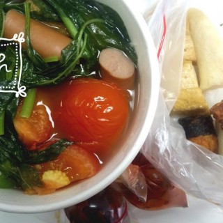 Yong Tau Foo Soup With Bee Hoon - Orchard / 文文手工酿豆腐 (Orchard)|Singapore