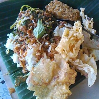 Pecel Pincuk Khas Blitar - Jawa / Warung Pecel Mbok Bari (Jawa)|Other Cities