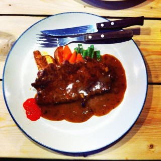 Local Tenderloin Steak with Blackpapper Sauce - dari Urban Steak (Ir. Haji Juanda (Dago Bawah)) di Ir. Haji Juanda (Dago Bawah) |Bandung