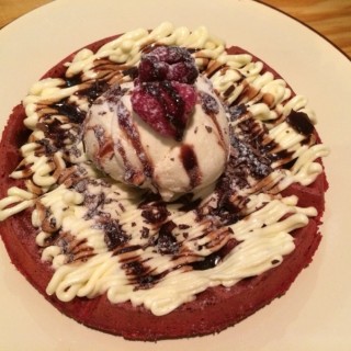Red Velvet Waffle - Arab Street / Stateland Cafe (Arab Street)|Singapore