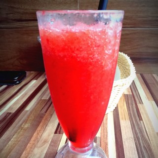 Apple and Strawberry Crush Ice - Little India Tekka Serangoon Road / Paddington House of Pancakes (Little India Tekka Serangoon Road)|Singapore