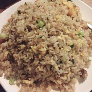 Nasi Goreng Ikan Asin - dari Wapo Resto (Gubeng) di Gubeng |Surabaya