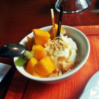 Frozen Yogurt - Makati's Circles Event Café (Makati)|Metro Manila