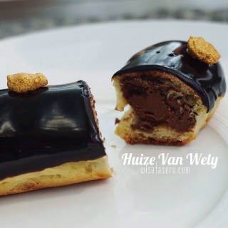 Éclairs - Kemang's Huize van Wely (Kemang)|Jakarta