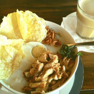 Bubur Ayam - Makassar's The Boss Cafe (Makassar)|Other Cities