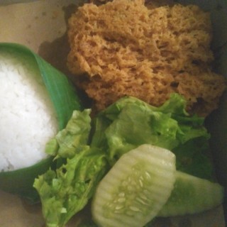 ayam kremes - ในTebet จากร้านAyam Kremes Kraton (Tebet)|Jakarta