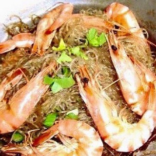 กุ้งอบวุ้นเส้น - 位於บางลำภูล่าง的Ngwanlee Charoennakorn (บางลำภูล่าง) | 曼谷