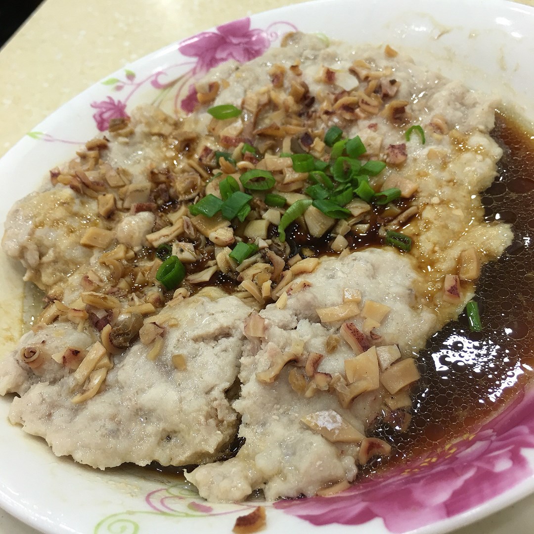 土鱿蒸肉饼