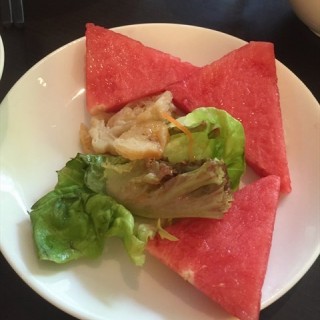 蔬菜沙啦Mixed Green Salad with Chef’s Special Sauce and Water Melon - Novena's LingZhi Vegetarian Restaurant (Novena)|Singapore