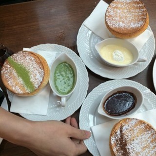 Vanilla Soufflé with Chocolate/Custard/Matcha sauce - Dhoby Ghaut / Hoshino Coffee (Dhoby Ghaut)|Singapore