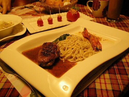 果木熏鸭胸拼老虎虾