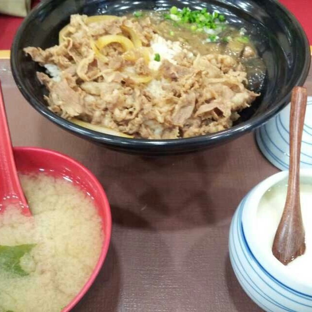 日式经典肥牛饭