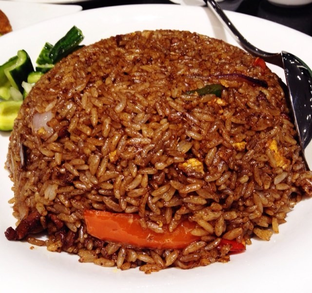 黑椒牛肉炒饭