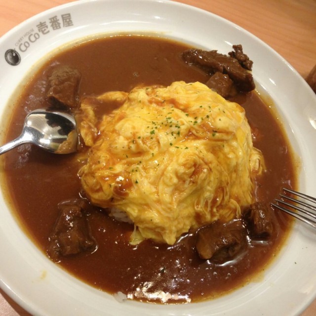 牛肉咖喱蛋包饭