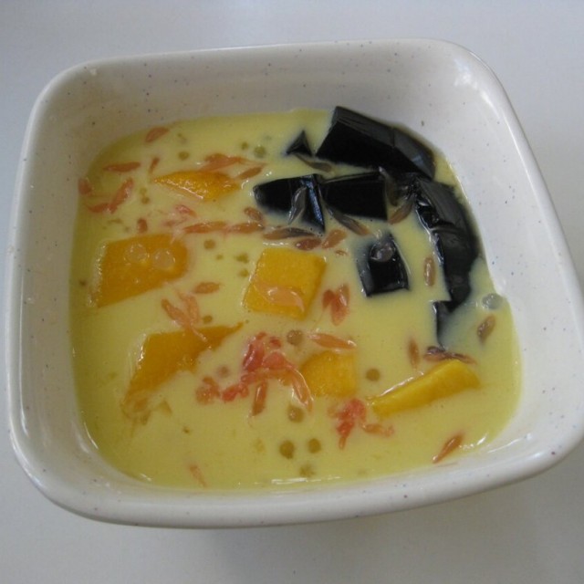 杨枝甘露凉粉