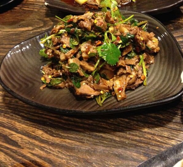 拌狗肉