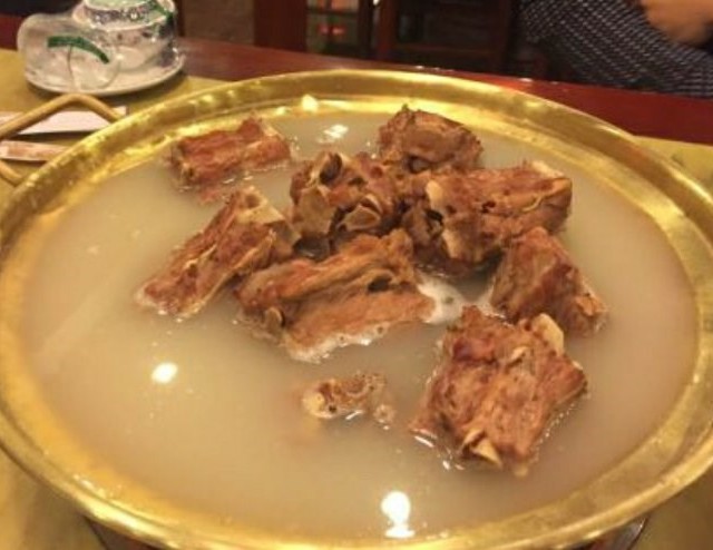 羊蝎子火锅