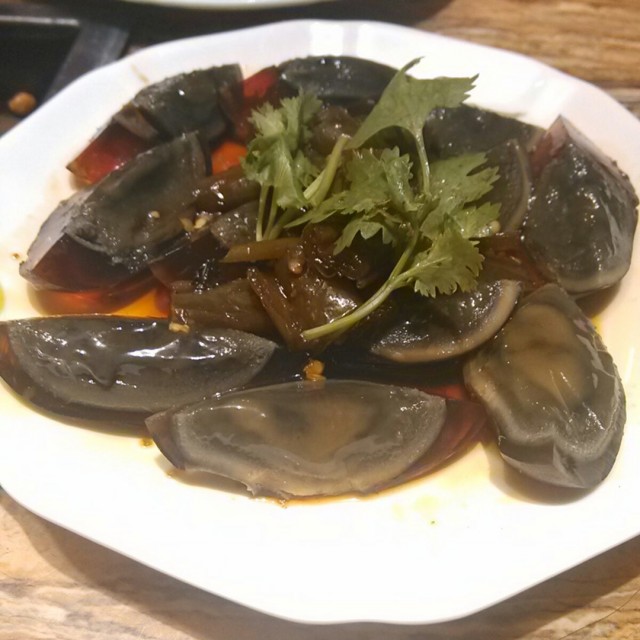 凉拌皮蛋