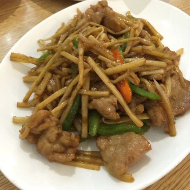 酸笋炒牛肉