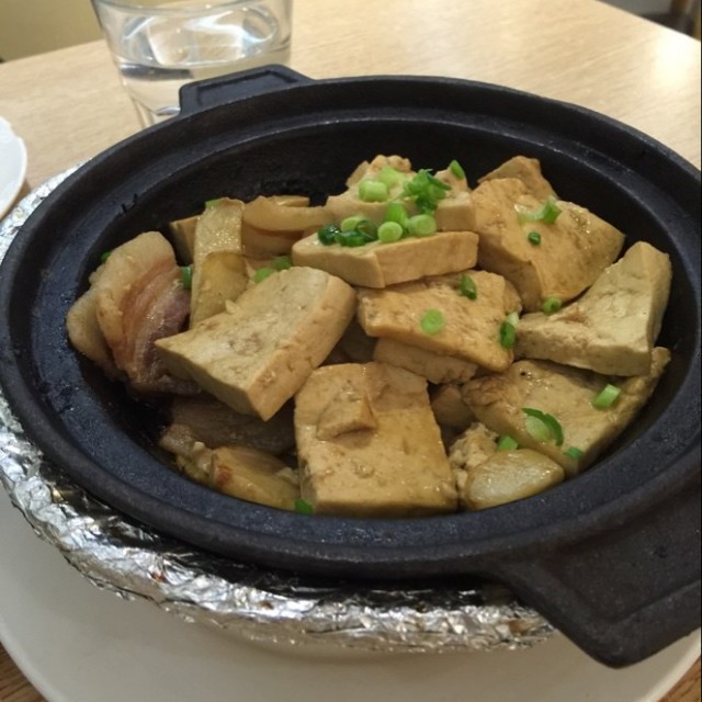 腩仔焖老豆腐