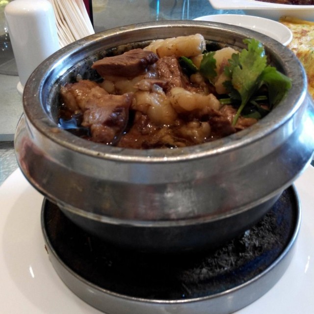 小碗炖牛肉