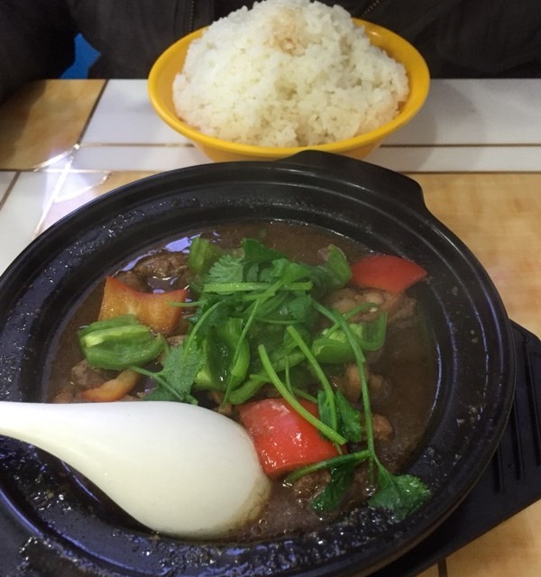 黄焖鸡米饭