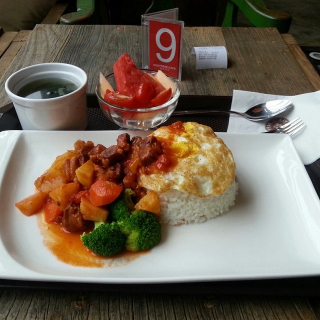 番茄牛腩蛋套餐