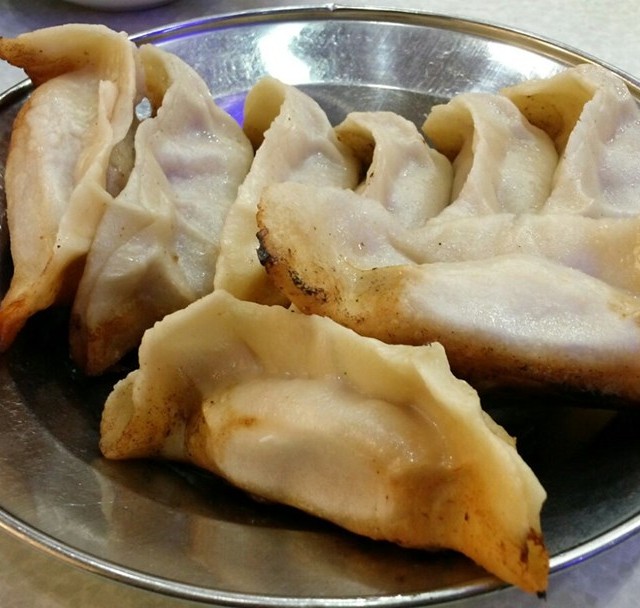 鲜肉锅贴