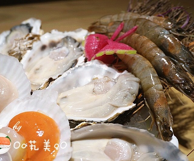 生蚝刺身