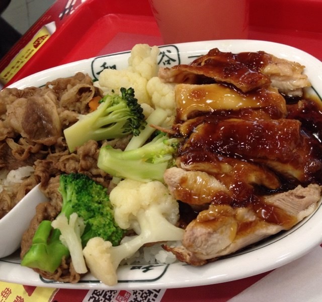 鸡锦牛肉饭