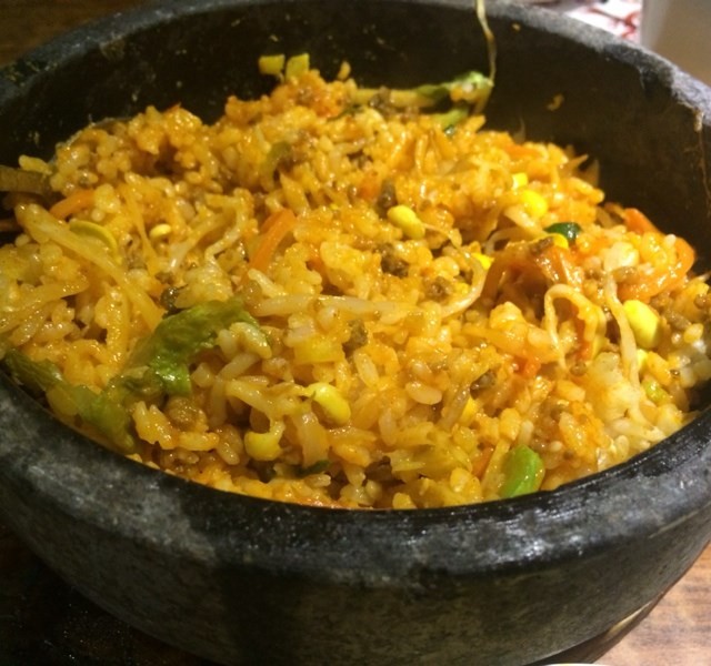 牛肉石锅拌饭