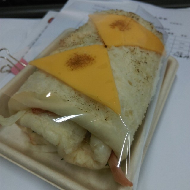 芝士火腿蔬菜卷