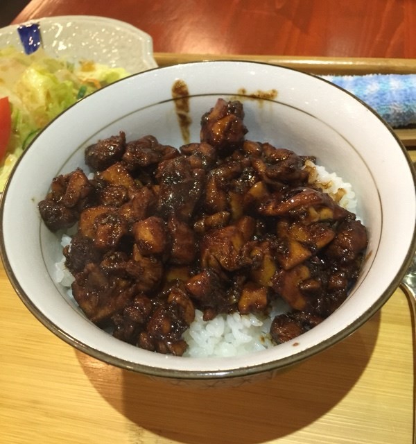 烤鸡肉饭
