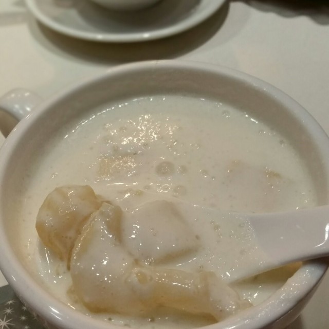 杏汁花胶
