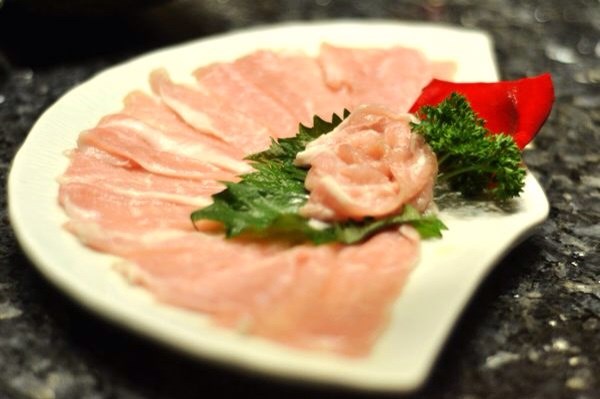 腌菜松板肉