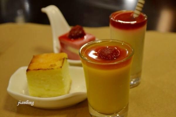 水果慕斯杯