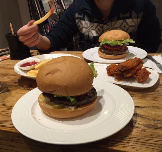 牛肉汉堡