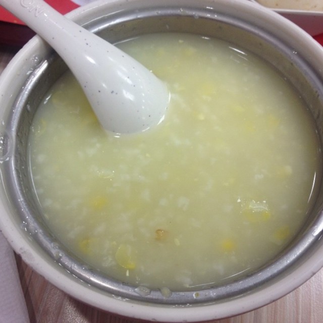 玉米燕麦粥