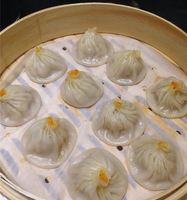 蟹粉小笼包
