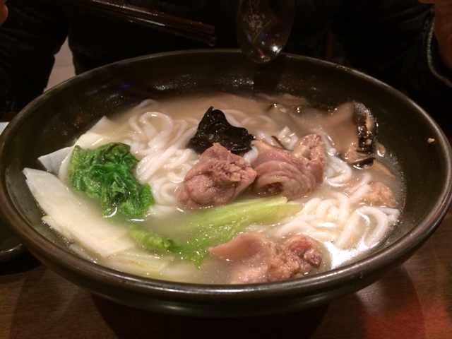 香菇炖鸡米线