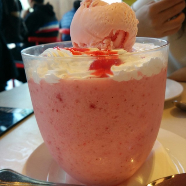 草莓奶油