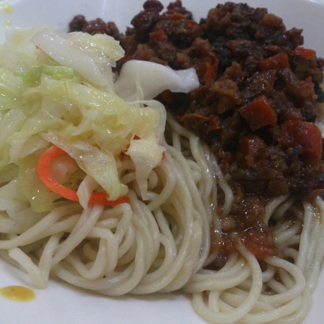 卤肉拌面