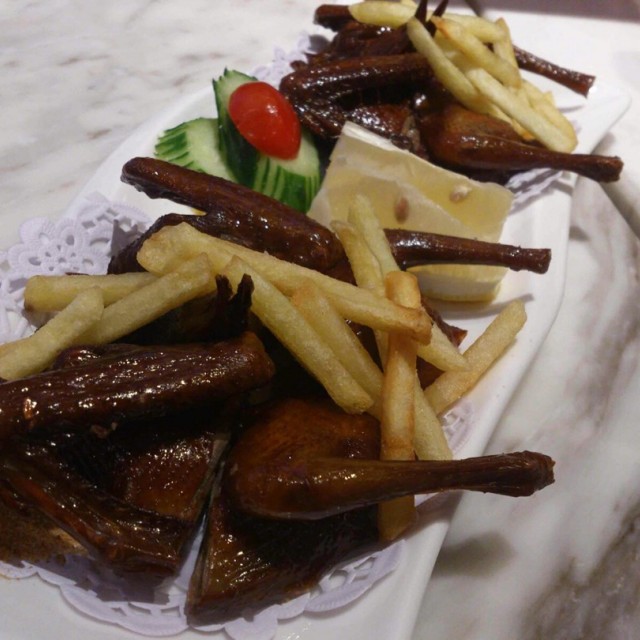 脆皮乳鸽
