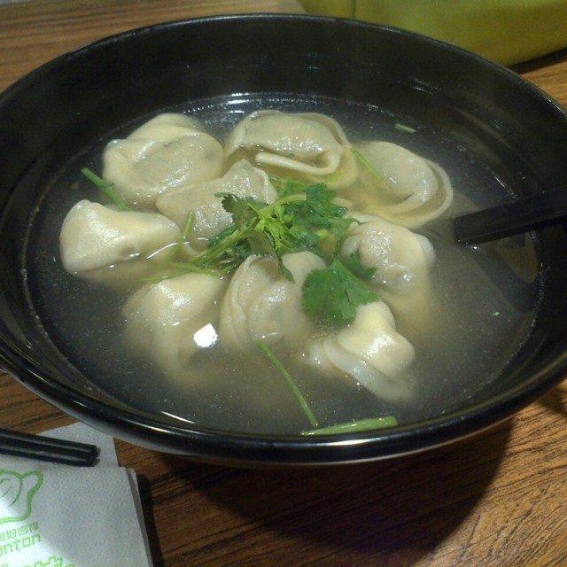 香椿鲜肉馄饨