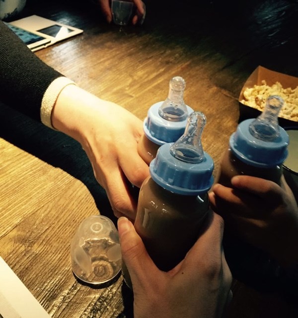奶瓶麦乳精